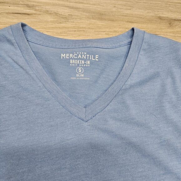 J. Crew Womens Shirt Blue V-Neck Broken In Mercantile Small - Picture 3 of 6